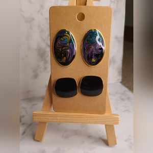 2 pairs of vintage goldtone and enamel stud earrings